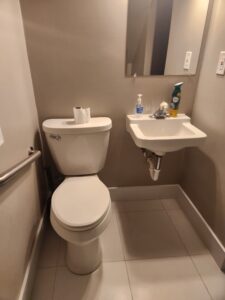former salon retail lease space savage