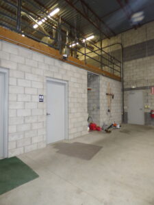 office warehouse building lease lakeville