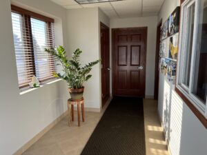 office warehouse building lease lakeville