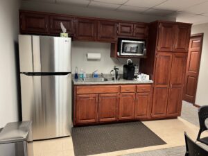office warehouse building lease lakeville