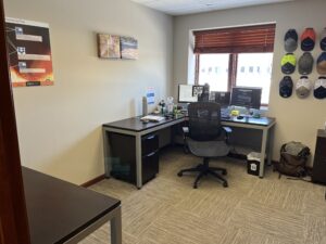 office warehouse building lease lakeville